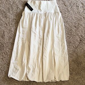 Chic Cream Maxi Skirt with bubble hem - M